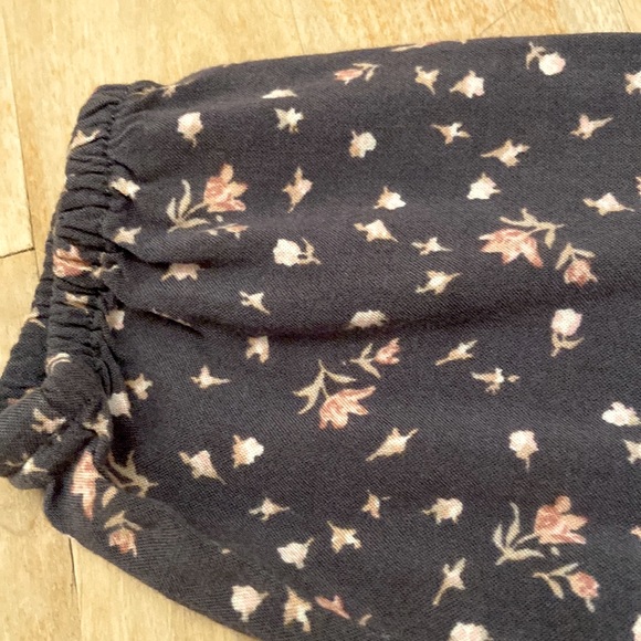 🌺 TCP Lace Shoulder Floral Print Blouse - Picture 5 of 8